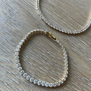 Necklace and bracelet!